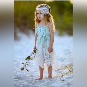 Dollcake Shower her with hearts